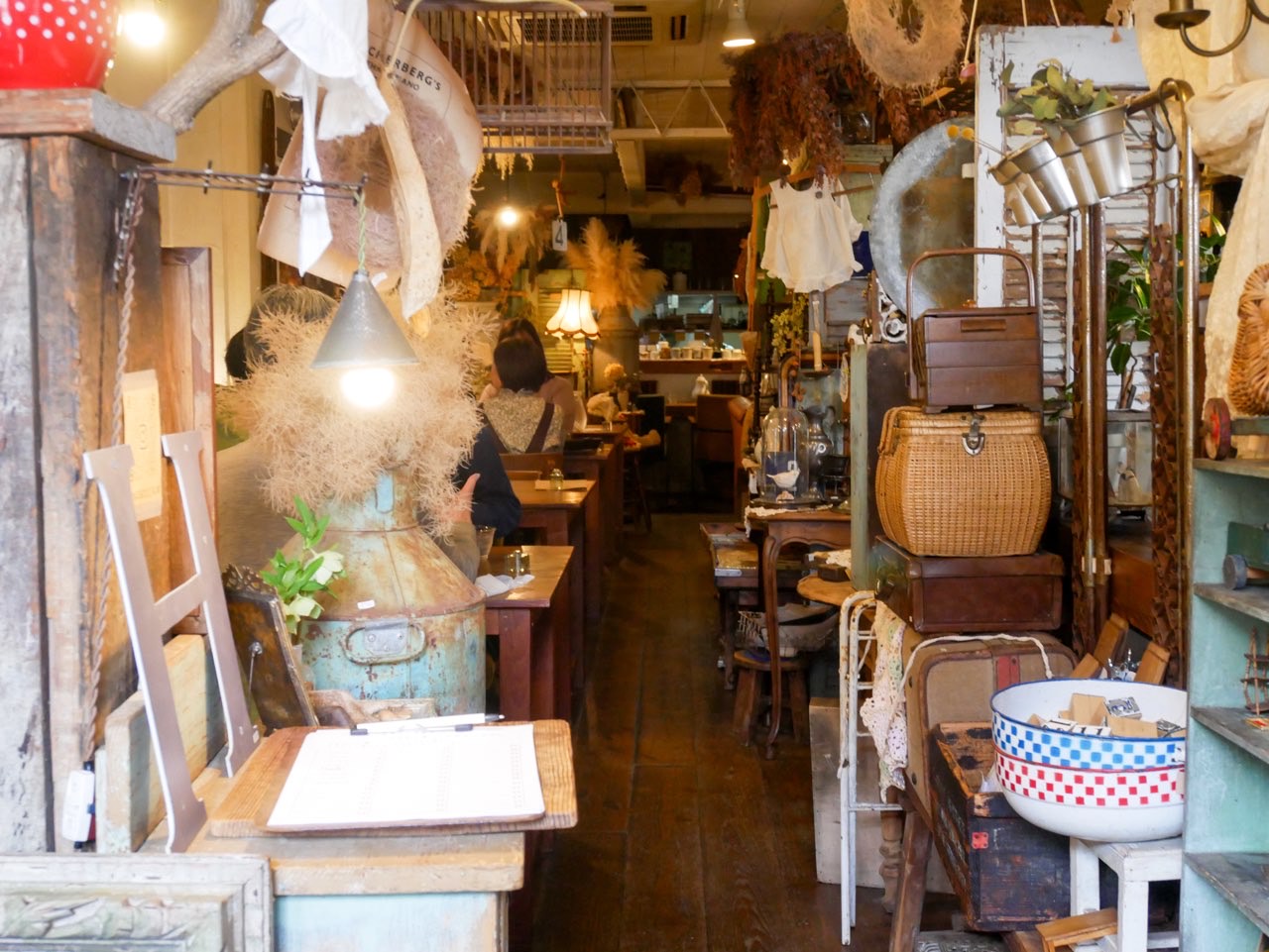 cafe zakka hinatabcco