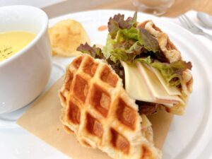 瑞浪市｜甘いだけじゃない！韓国発祥のスイーツ！？クロッフルをいただけるカフェ