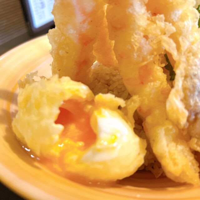 可児市｜美味しい天ぷらはプロにおまかせ！とろ～りたまごの海老天丼