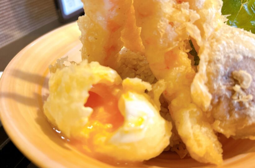 可児市｜美味しい天ぷらはプロにおまかせ！とろ～りたまごの海老天丼