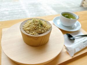 中津川市｜気分は森林浴！木のぬくもりあふれる空間でいただく栗スイーツと専用茶