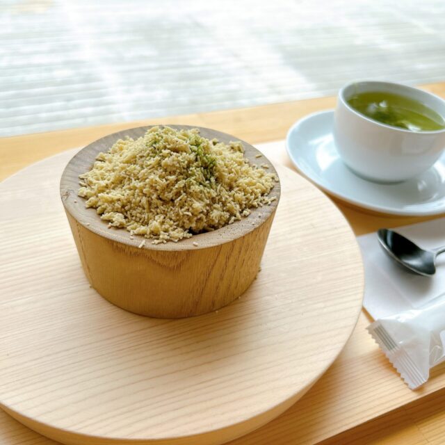 中津川市｜気分は森林浴！木のぬくもりあふれる空間でいただく栗スイーツと専用茶