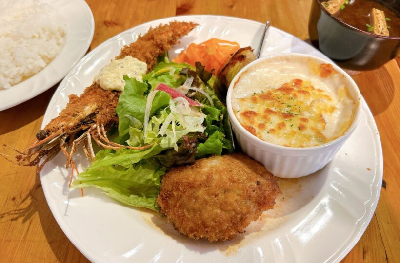 多治見市｜箸を入れたらじゅわ～っ。肉汁あふれるハンバーグ