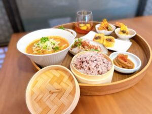 恵那市｜ここは本当に日本なの？！異国情緒あふれる空間でいただく薬膳料理