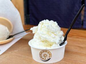 中津川市｜てくてく馬籠歩き② 食後にも休息にもおすすめな専門店のジェラート